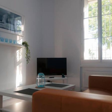 Grand Appartement Proche Gare Et Polygone Béziers Exteriér fotografie