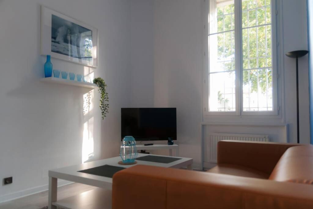 Grand Appartement Proche Gare Et Polygone Béziers Exteriér fotografie